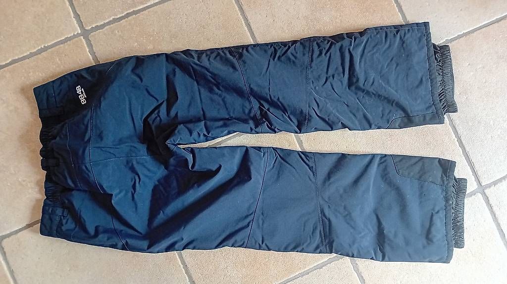 Pantaloni: Pantalon de ski 8848 / 140 – Usato da Juriens venduto da Twist03 1