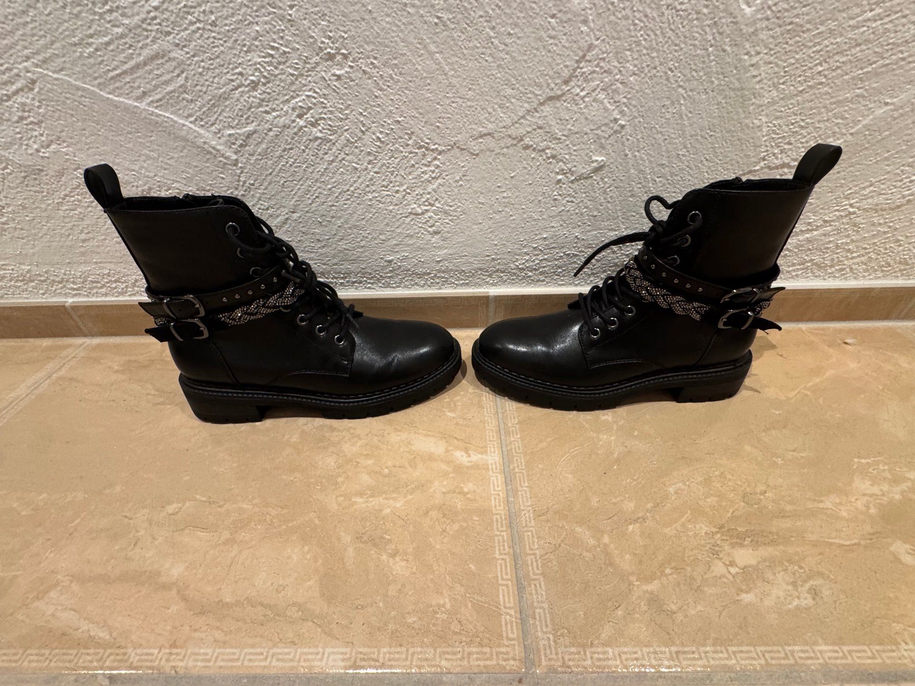 Scarpe da donna: NWT coole wärmere Boots, 39 NP 60 Fr – Nuovo (secondo la descrizione) da Klingnau venduto da Markus14 1