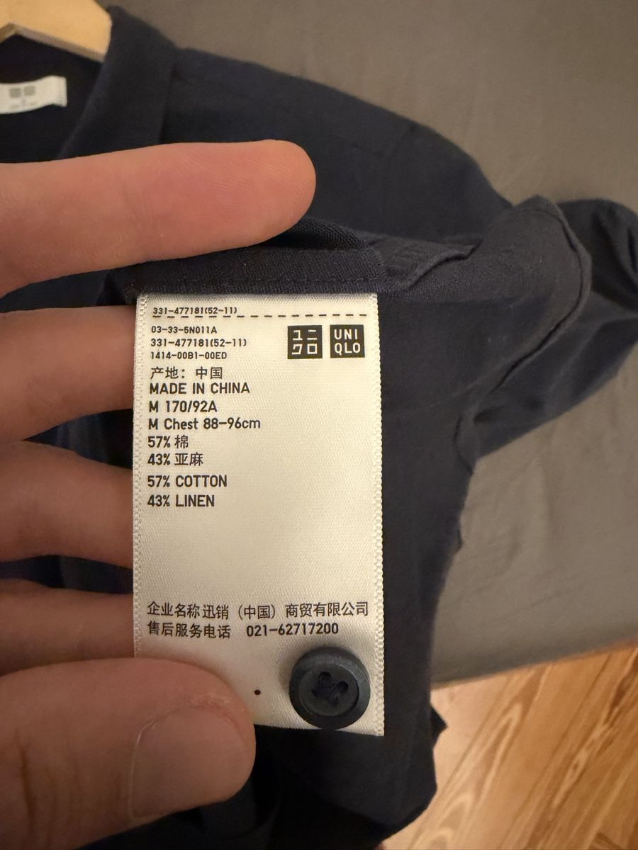 Chemises: Uniqlo Leinenhemd Kurzarm Navy Gr. M – D'occasion à Zürich par jak_89nh 3