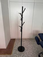 Garderobenbaum freistehend schwarz