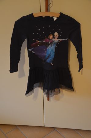 TAILLE 110/116 - JOLIE ROBE