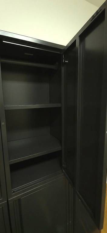 Armoires: IKEA JOSEF Metallschrank (4 Module breit) – D'occasion à Zürich par celandayn 1