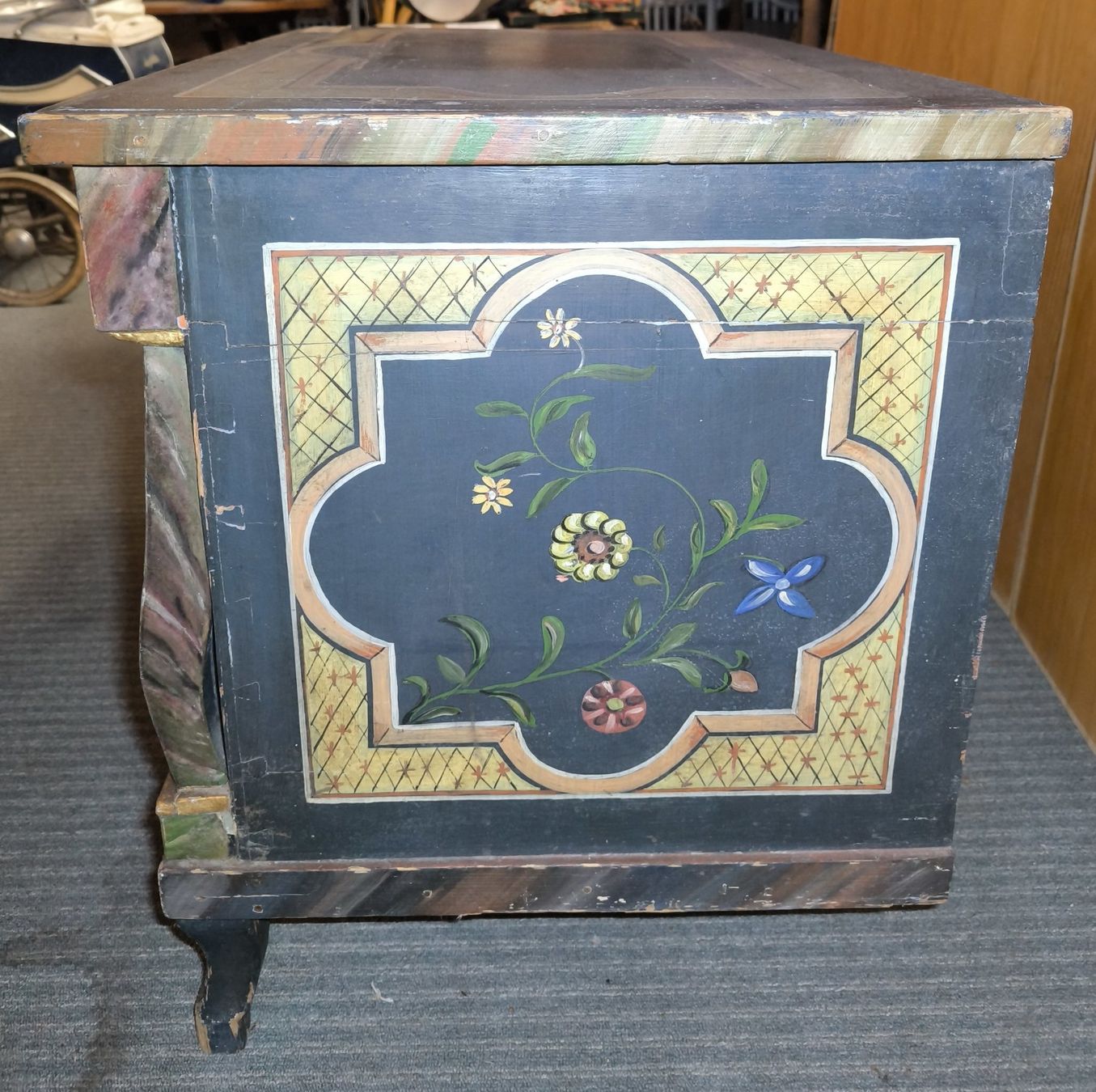 Cassapanche: Biedermeier Truhe ca. 1820 Ja. – Usato da Rorschacherberg venduto da snOOpydOg11 2