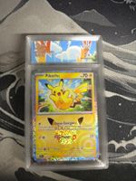 Carte Pokémon Pikachu 15/30 30e Anniversaire Gradée 9.5