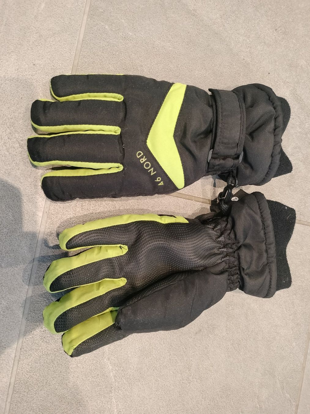 46 Nord Guanti: Winter-Handschuhe Kinder Grösse S – Usato da Neftenbach venduto da TheKringel