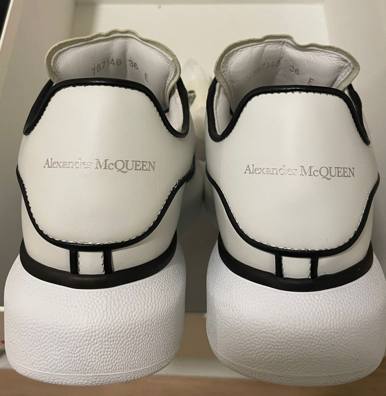 Alexander Mcqueen Chaussures hommes: Alexander McQueen Oversized Sneakers — EU 36 – Neuf (Voir description) à Binz par Aleksruski 8