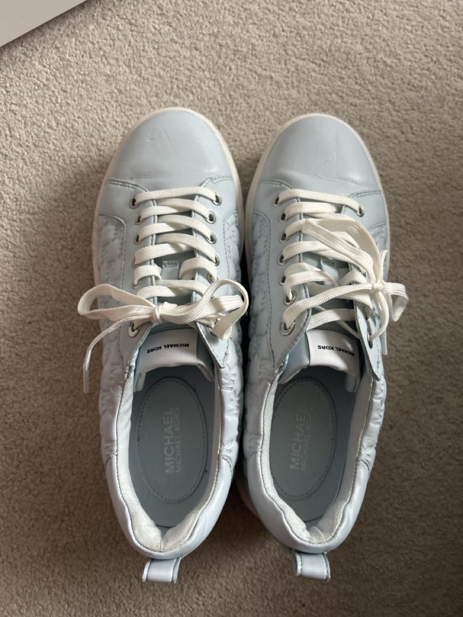 Michael Kors Chaussures femmes: Michael Kors Sneaker hellblau – D'occasion à St. Gallen par flaviice 2
