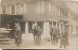 Landwirtschaft/Hufschmied 1910 mit Pferd