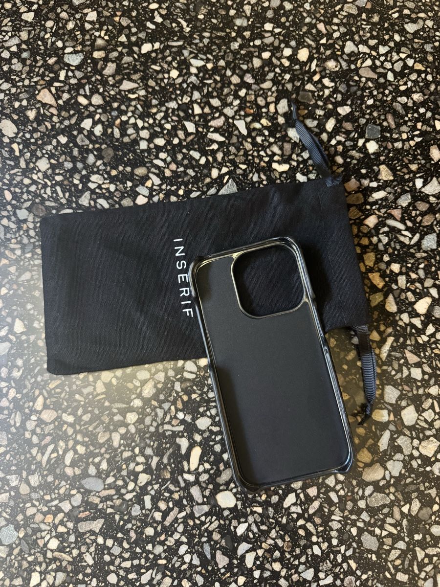 Cover & Protezioni schermo: New inserif iphone 15 pro phone case black croc effect – Nuovo (secondo la descrizione) da Zürich venduto da gva_r9gs 1