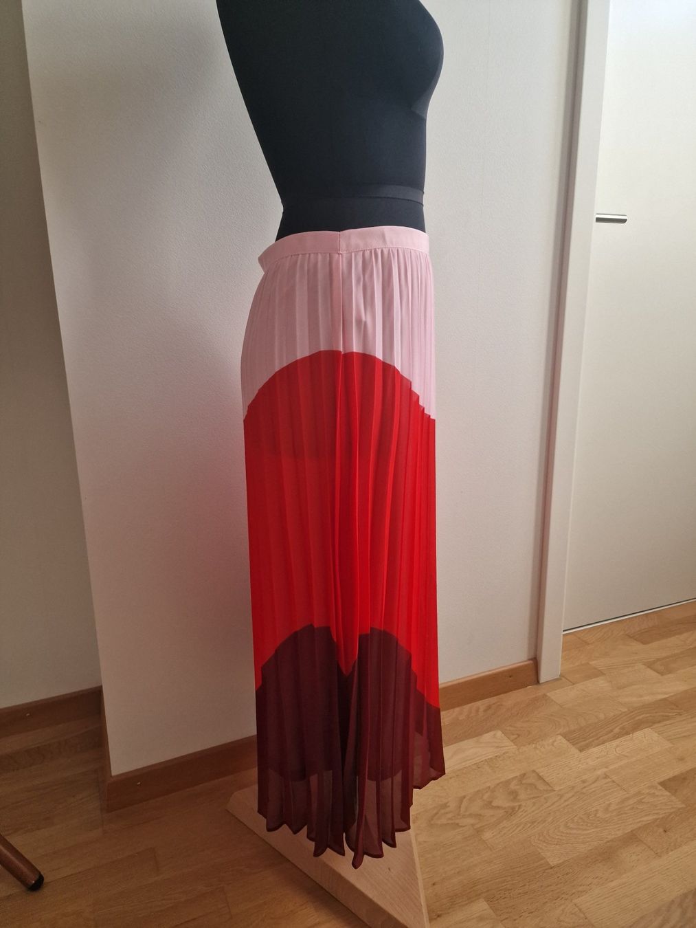 Tom Tailor Gonne: Tom Tailor Plissee Jupe – Usato da Zürich venduto da ale_bg2x 1