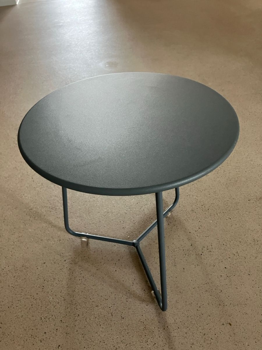 Tavoli: Fermob - Cocotte Beistelltisch/ Hocker – Usato da Zürich venduto da Lagoon