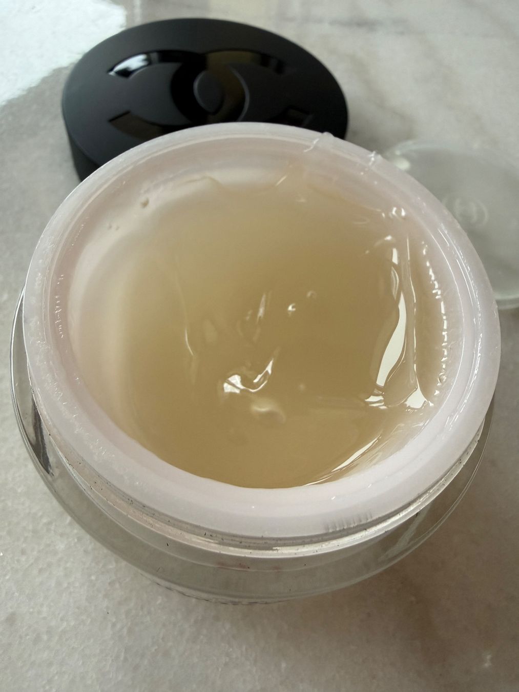 Chanel Cura del viso: Chanel No 1 Maske 50 g – Usato da Zürich venduto da luxforless 2