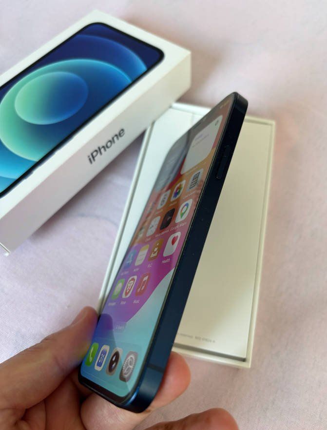 Apple Telefoni cellulari / Smartphones: iphone 12 / 128GB / Blau – Usato da Kloten venduto da Julian_Li 1