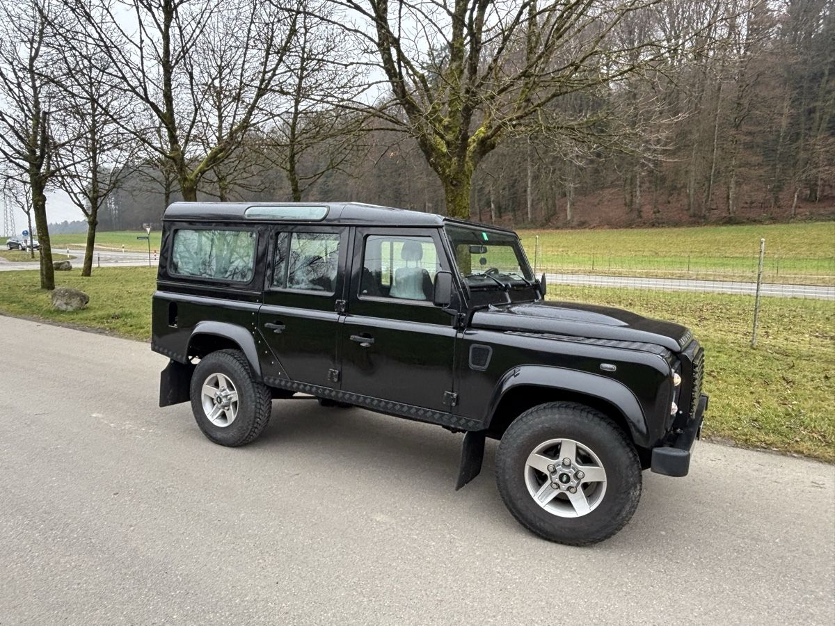 Land Rover Autos: Land Rover Defender 110 TD4 – Gebraucht aus Wettingen von DamianH1999 1