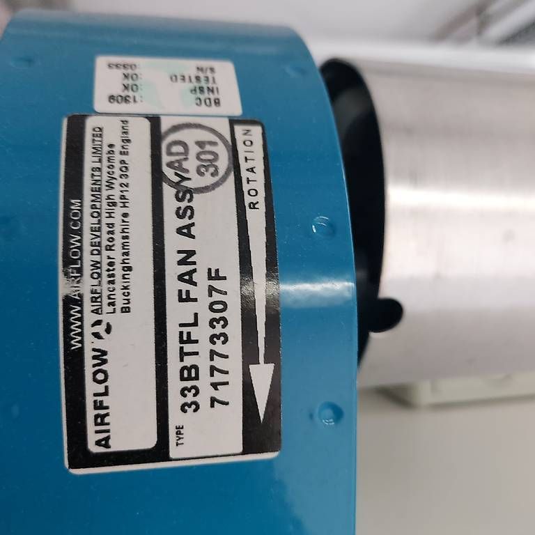 Contenitori edile: Gefahrenstoffarbeitsplatz – Usato da Bärau venduto da Lehmann3552 3
