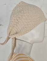 Gehäkelte Bandana in beige