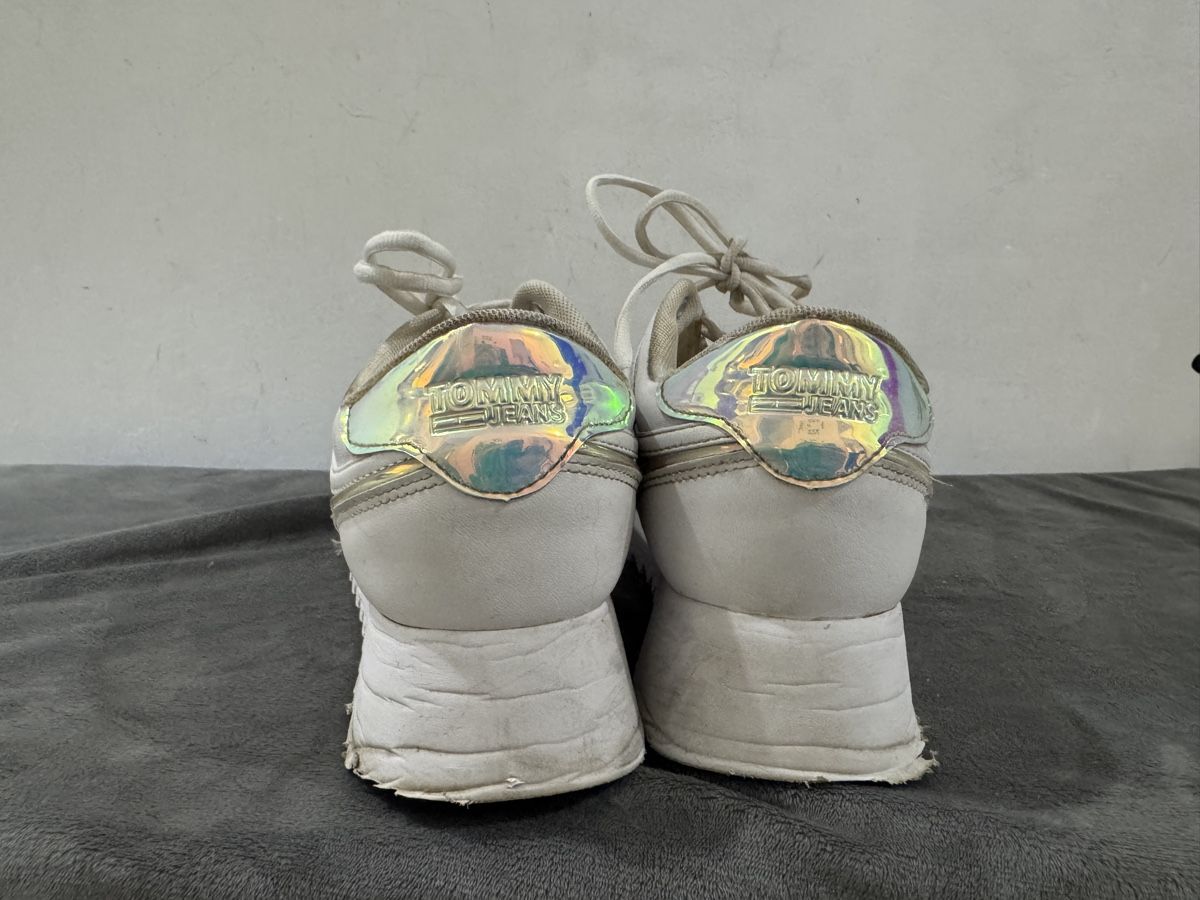 Scarpe da uomo: Sneakers Tommy Hilfiger – Usato da Lugano venduto da poi_x9dn 2