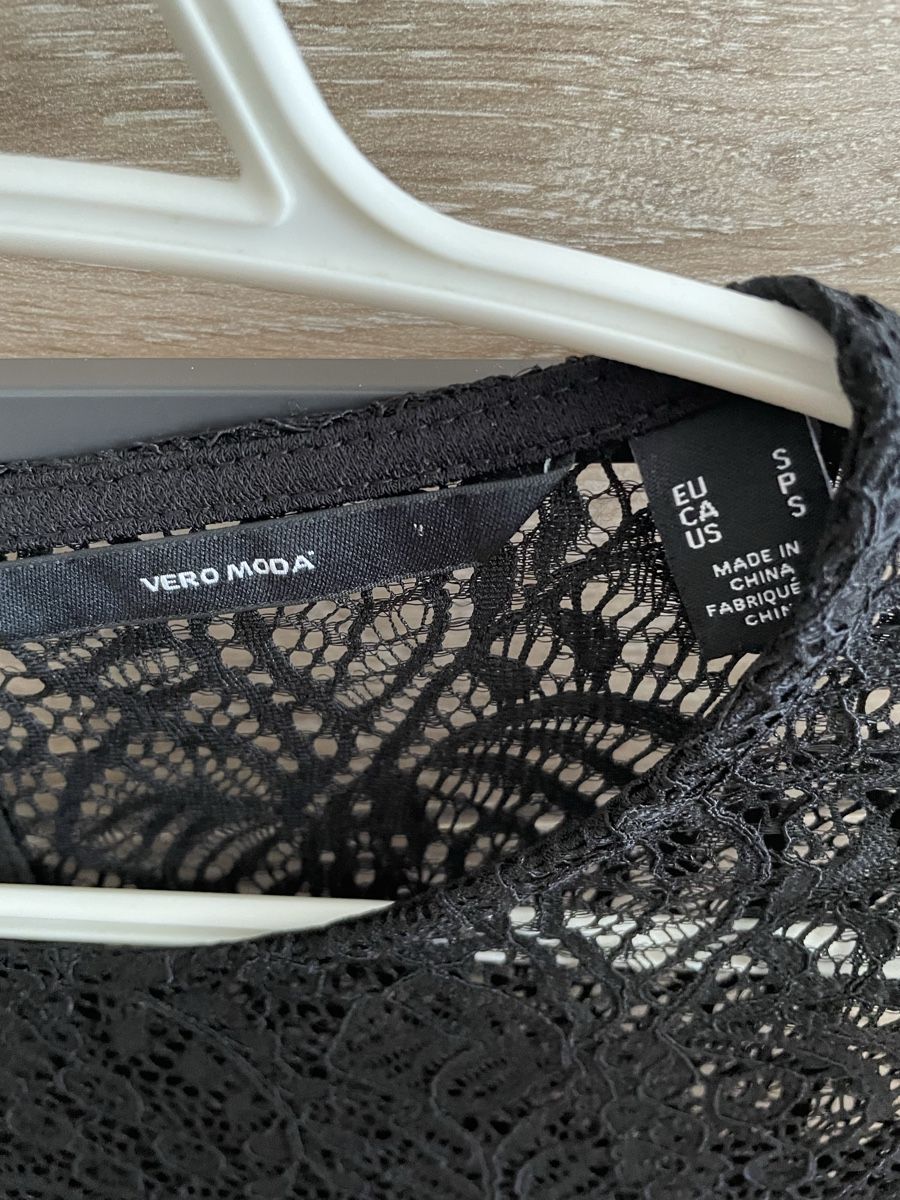 Vero Moda Top: Schwarzer Body mit Spitze von Vero Moda, Grösse S – Usato da Oberwil BL venduto da Petermib 1
