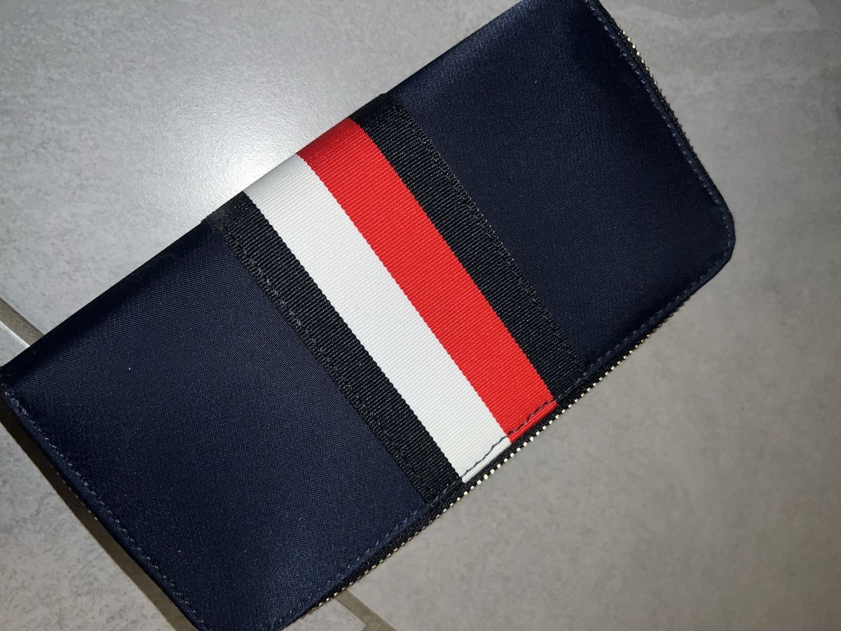 Tommy Hilfiger Portamonete: Tommy Hilfiger Gelbörse Neu – Nuovo e nell'imballaggio originale da Oberentfelden venduto da Dianaaaaaa 2