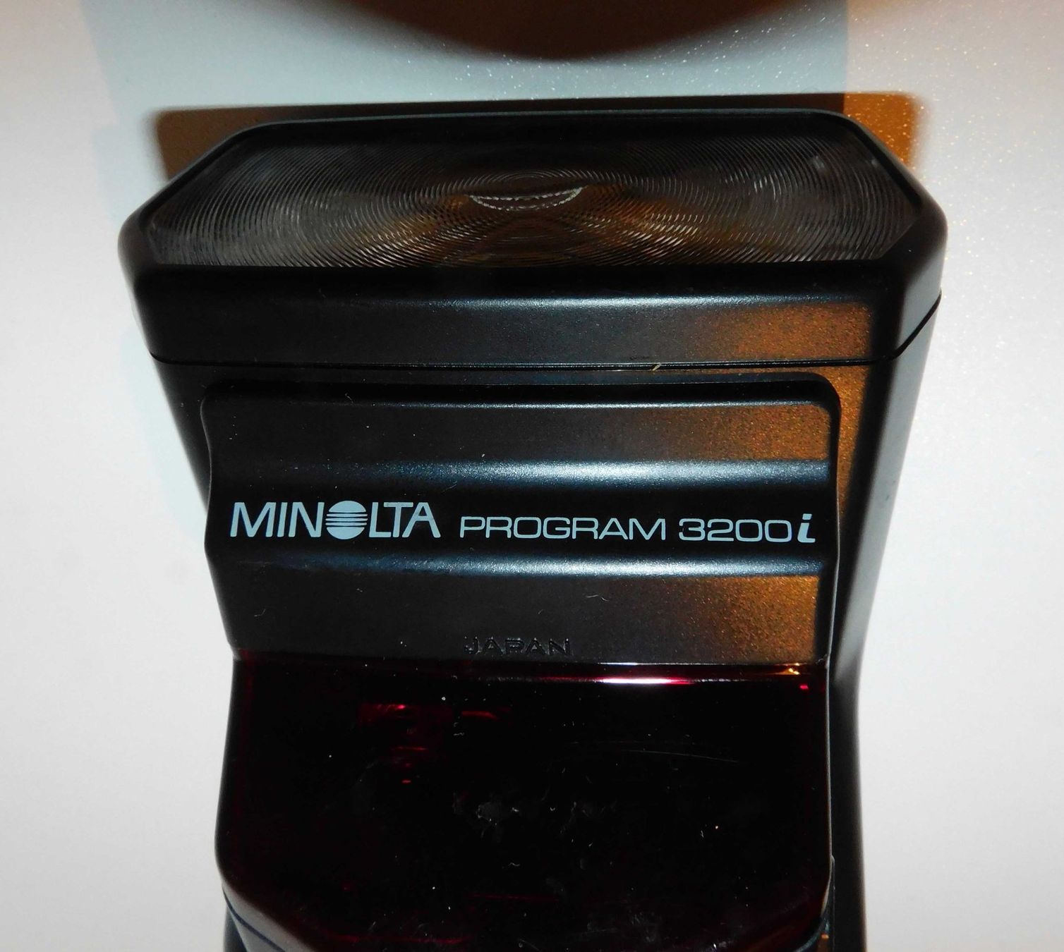Minolta Flash: Neue Fundschätze Blitz Minolta Program 3200 i – Usato da Sursee venduto da 76 2