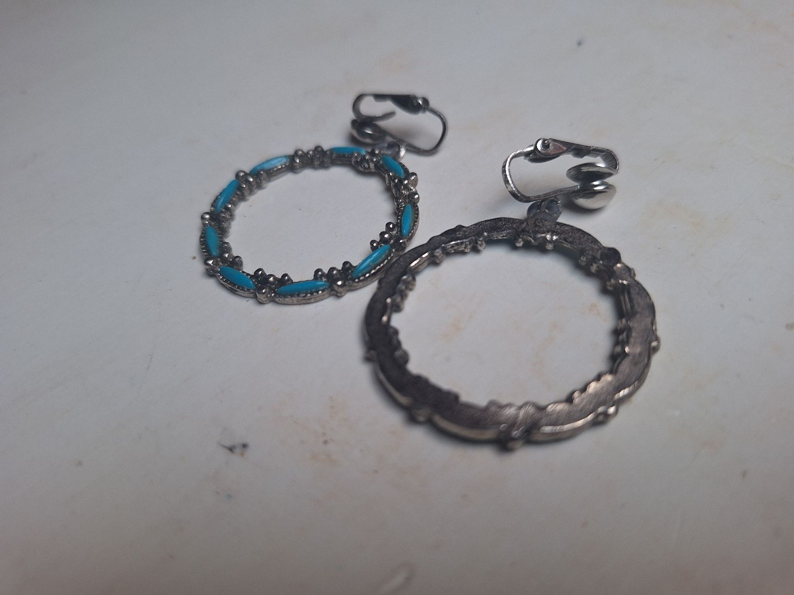 Ohrringe & -stecker: Clip vintage turquoise - Élégance rétro assurée! – Gebraucht aus Crans VD von Yobia8 1