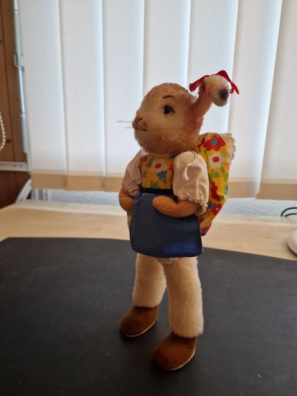 Bambole: Hasenmädchen von KERSA, ca. 1950, unbespielt, TOP – Usato da APPENZELL venduto da heidi014 1