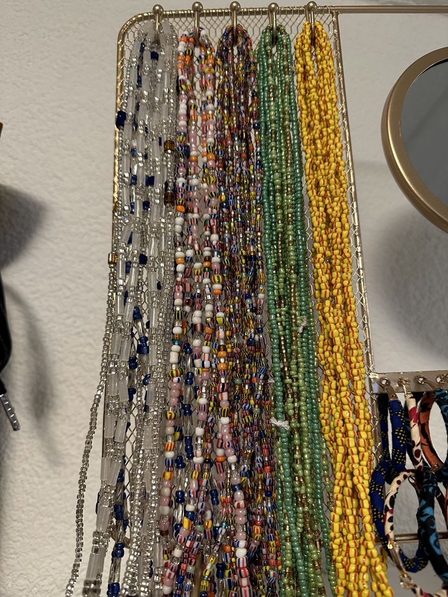 Catenine: Handgemachte Bauchkette – Nuovo e nell'imballaggio originale da Biel/Bienne venduto da COINCECILE 1