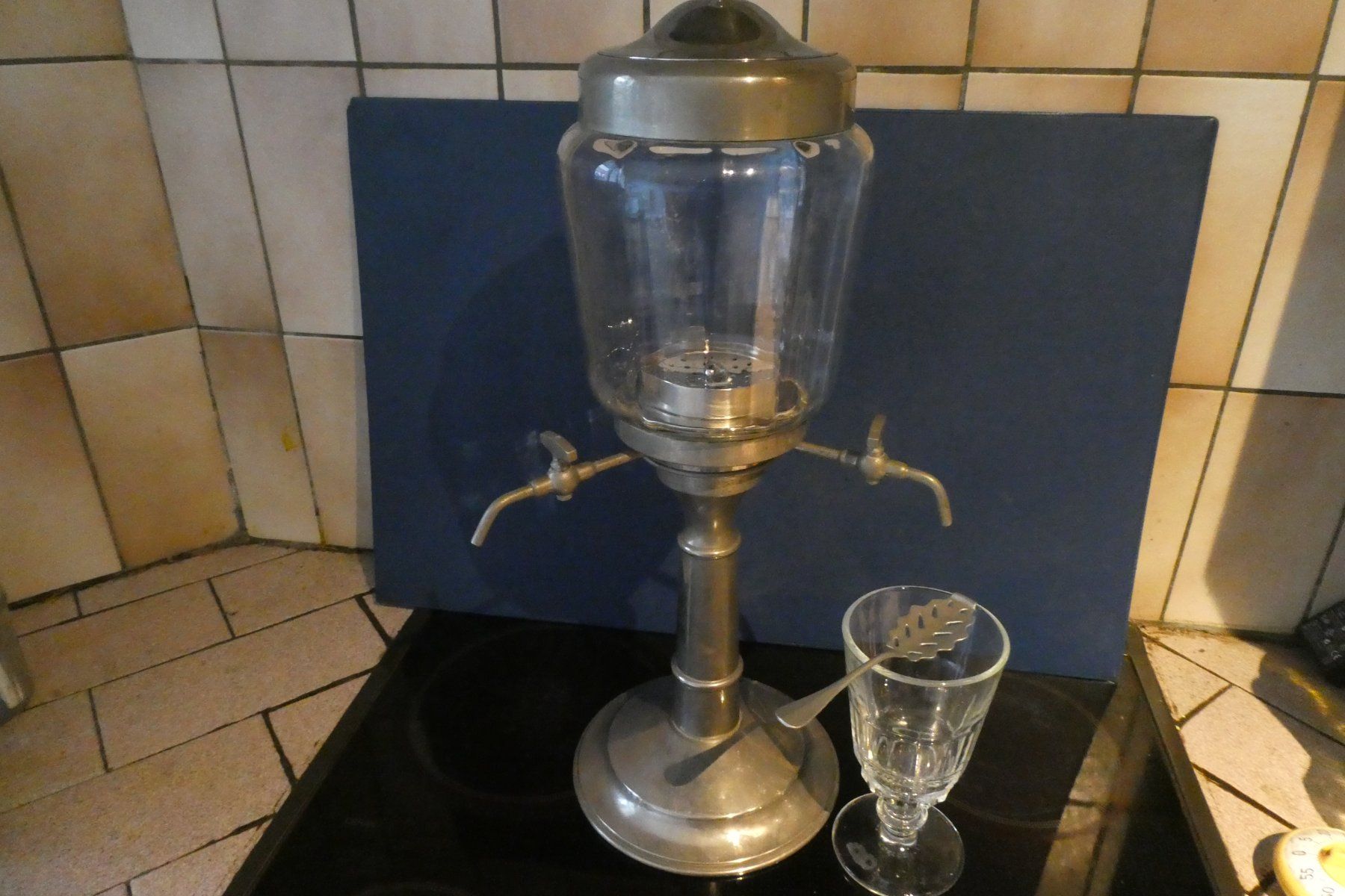 Spiritueux: Ancienne Fontaine a Absinthe – D'occasion à Fontaines NE par monloisir