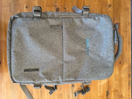 Incase A.R.C. Travel Pack - 21 to 38L