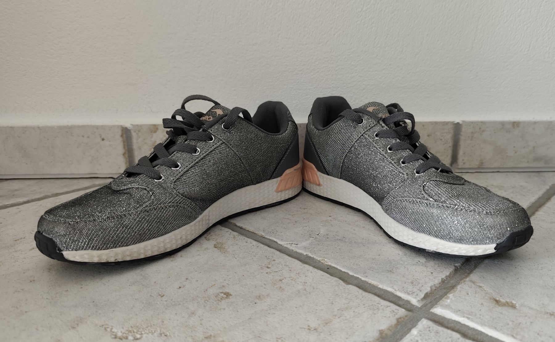 Scarpe da donna: KangaROOS Freizeitschuh  – Usato da Chur venduto da Rodanisa 3