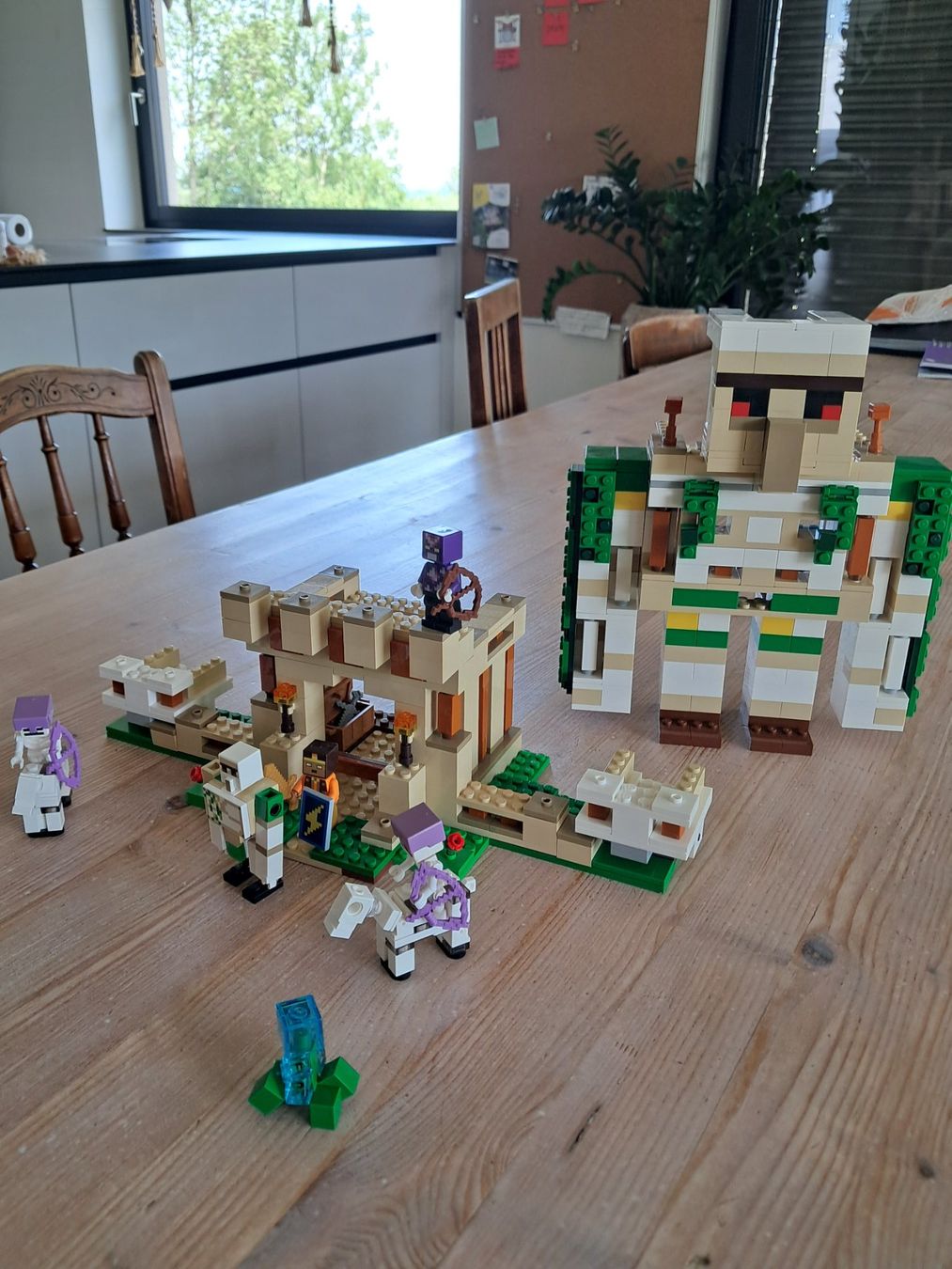 Lego Jeux de construction: Lego Minecraft  die Eisengolem-festung – D'occasion à Hellbühl par Miller13 3