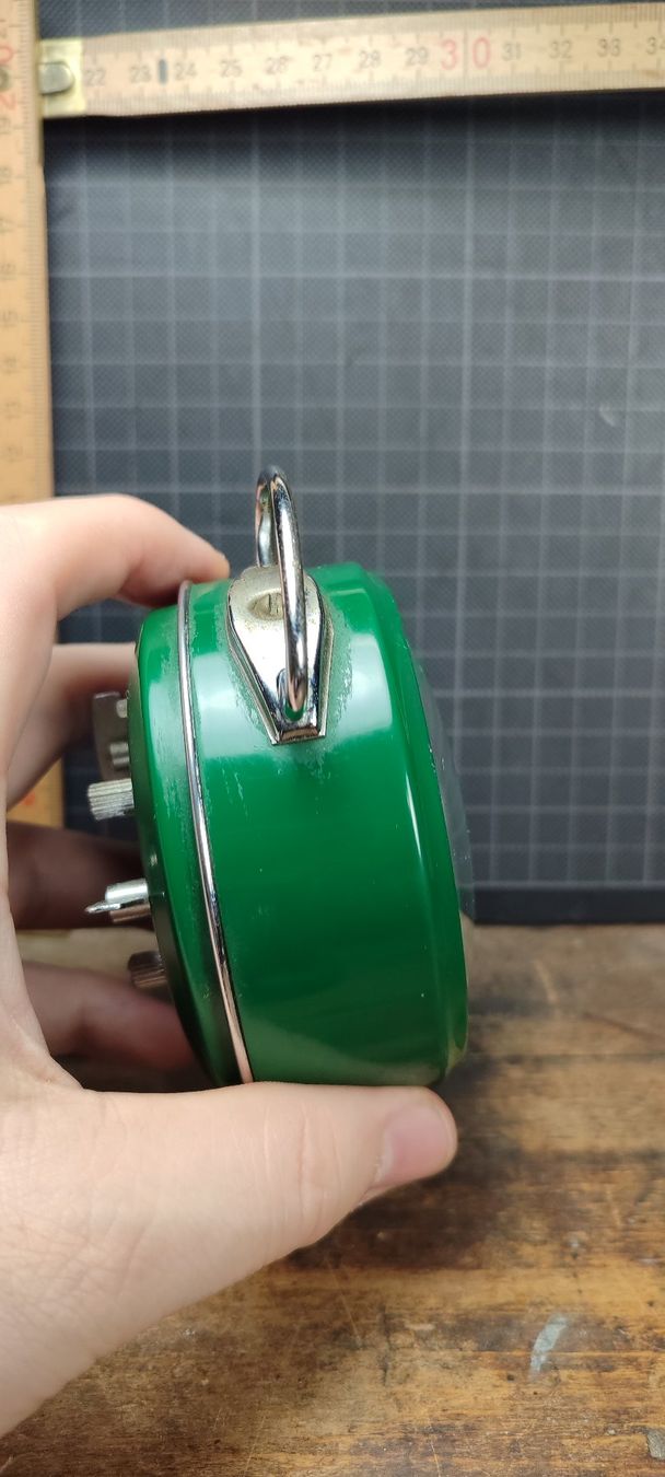 Wecker: Wunderschöner alter Wecker Nr. 169 FIVE RAMS – Gebraucht aus Gelterkinden von MYSTOREFORYOU4460 4