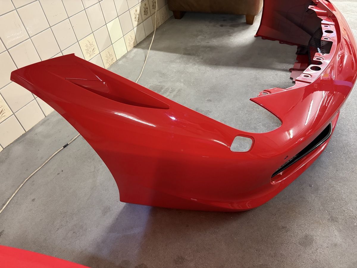 Ferrari Tutti pezzi di ricambio auto: Ferrari 458 Stossstange  – Usato da Zug venduto da M.Smolcic 8