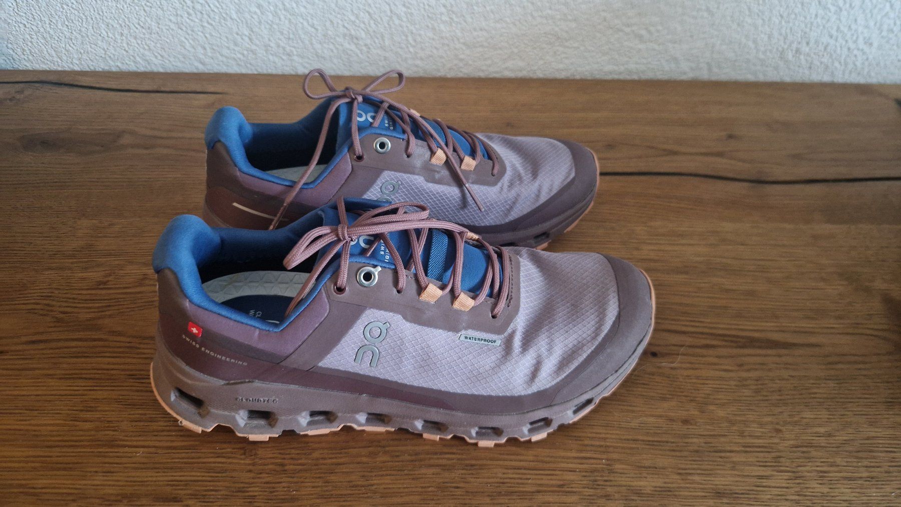 On Chaussures femmes: On Cloudvista Waterproof 37.5 – D'occasion à Uznach par Nuala14 3