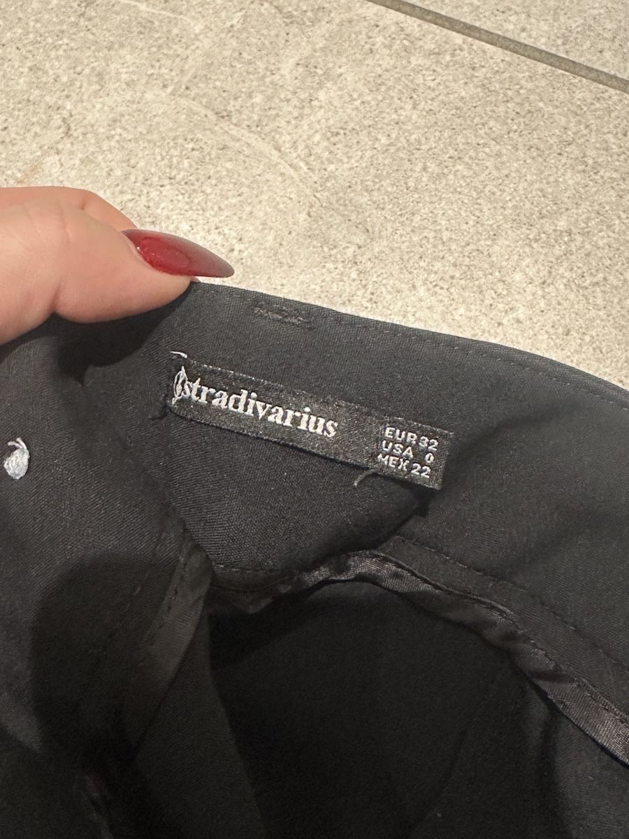 Stradivarius Hosen: Dunkle Damen Hose - Stradivarius – Gebraucht aus Ottenbach von Irinaberther 4