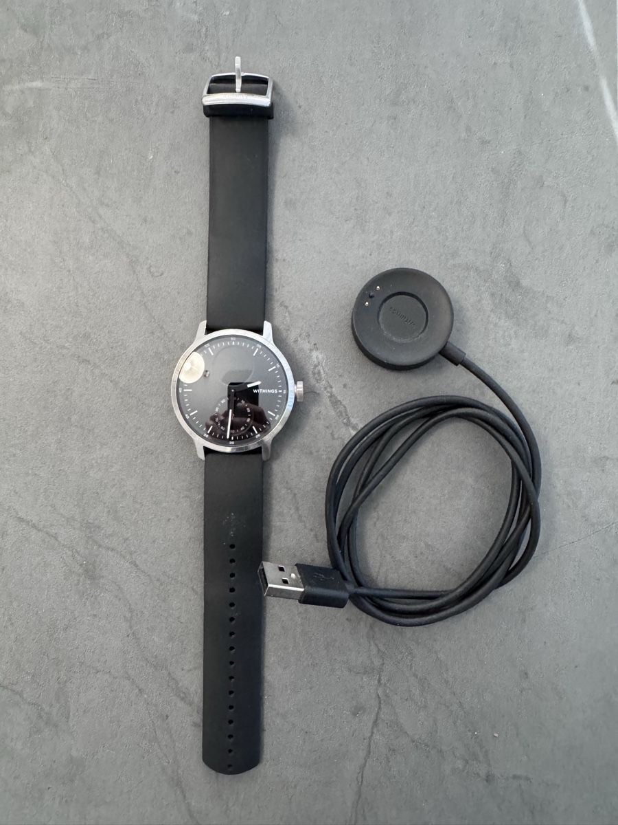Smartwatch: Withings ScanWatch schwarz mit Ladekabel – Usato da Pfäffikon ZH venduto da tim993 1