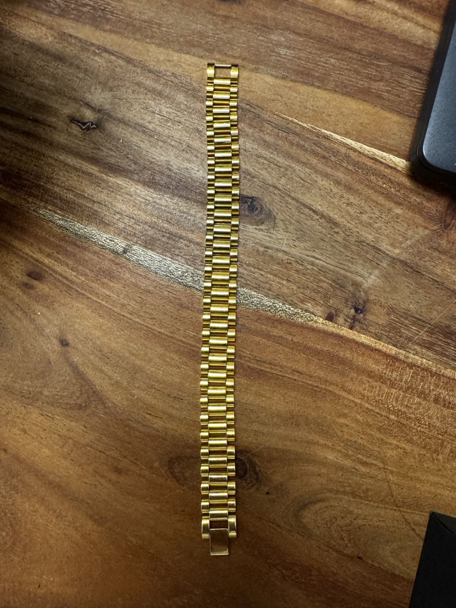 Armbänder & -reifen: Armband  – Gebraucht aus Hombrechtikon von sz357