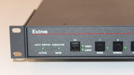 Extron Stereo Audio Umschalter mit 12 Inputs