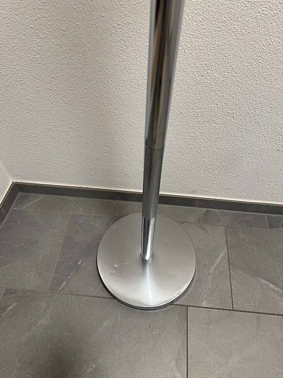 Garderobe: Garderobenständer verchromt – Gebraucht aus Schaffhausen von Moschge 2