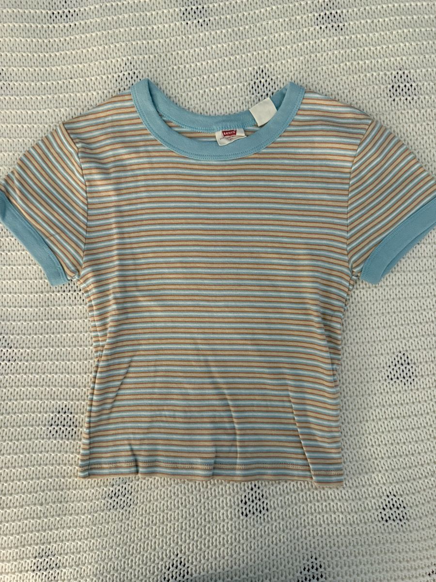 Levi's Tops: Levis Top – D'occasion à Binningen par zoemaya