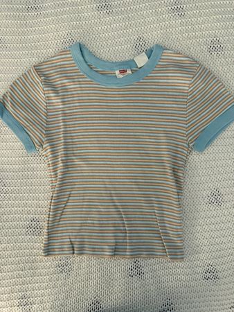 Levis Top
