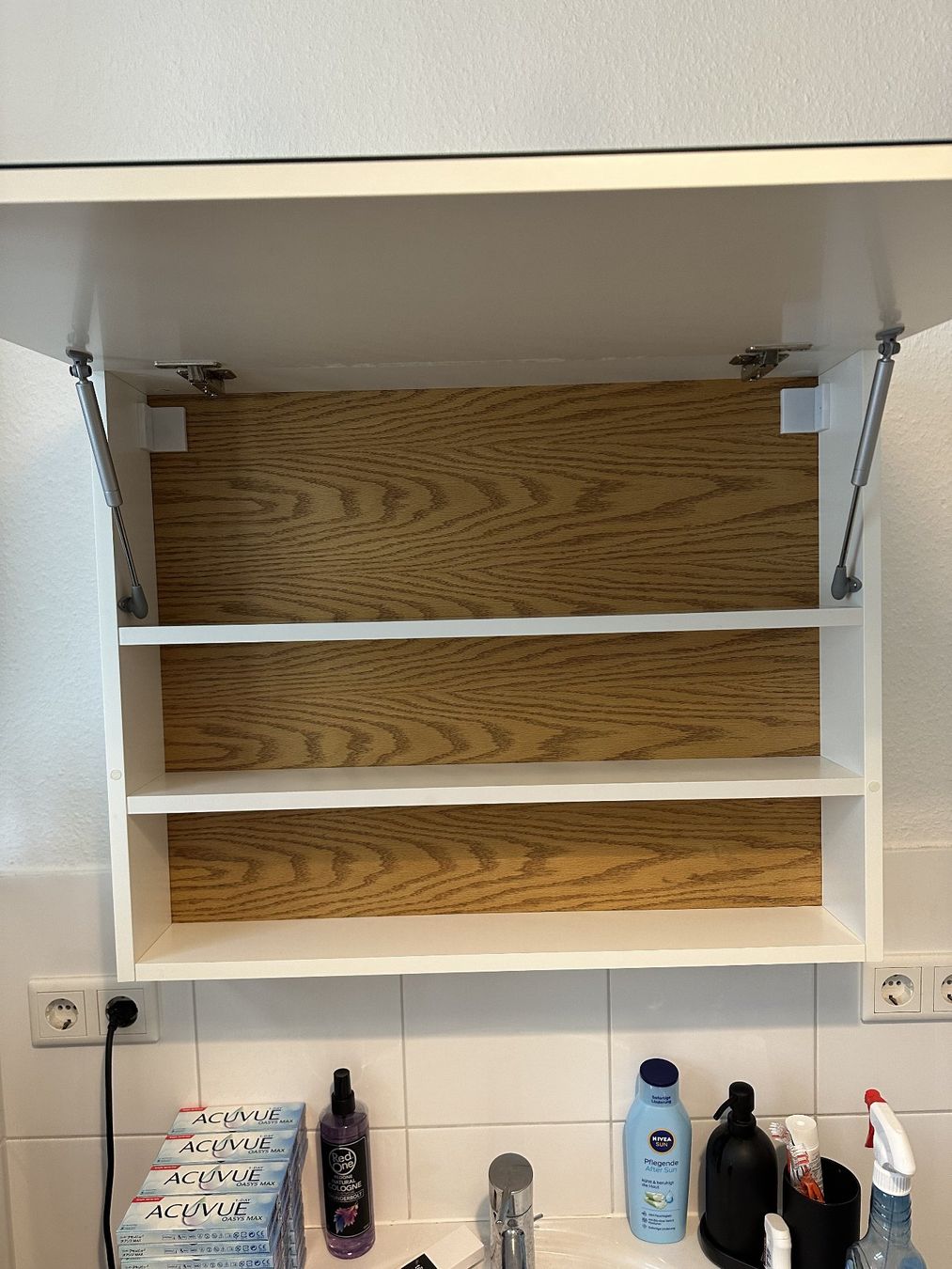 Spiegelschränke: Badezimmerspiegelschrank | aufklappbar mit Spiegelfront – Gebraucht aus Dietikon von DanielFontana 1