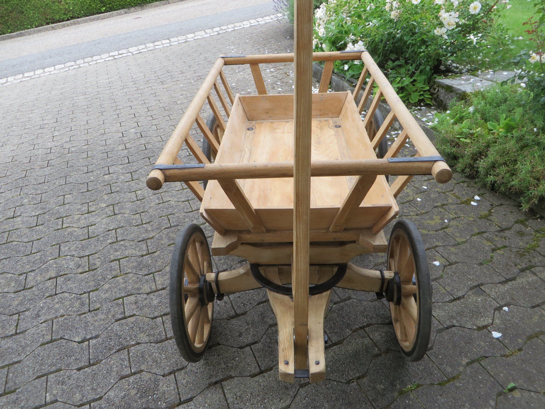 Carrelli di trasporto: Nr. 3 Orginal neu restauriertes Leiterwägeli / Leiterwagen – Usato da Ermenswil venduto da lodero 3