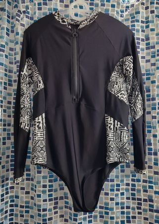 Chiemsee Badeanzug schwarz/gemustert Groesse 42