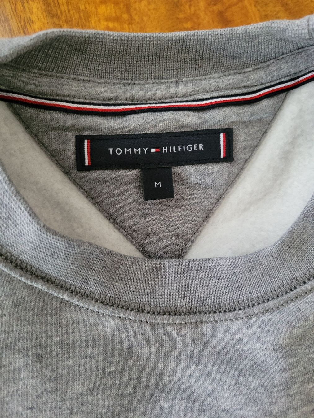 Tommy Hilfiger Maglioni & Felpe: Tommy Hilfiger Pullover  – Nuovo (secondo la descrizione) da Urdorf venduto da schischi03 3