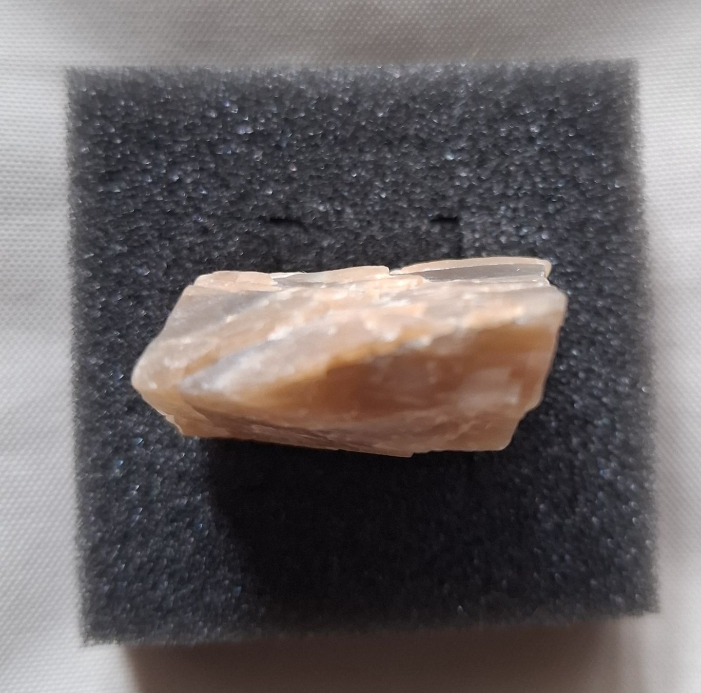 Mineralien & Heilsteine: Mineralstein, Mondstein – Gebraucht aus Dietikon von Hirschkopf 4