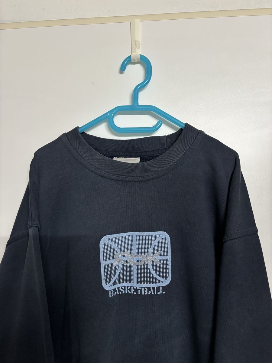 Reebok Pulls & Sweat-shirts: Pullover Dunkle Farbe Grösse L Basketball Motiv – D'occasion à Langenthal par mic_r7gc 1