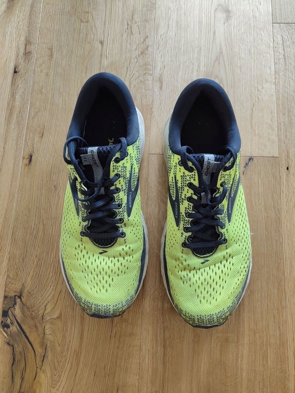 Brooks Herrenschuhe: Brooks Ghost 11 Grösse 44.5 neongelb – Gebraucht aus Interlaken von dmncmg