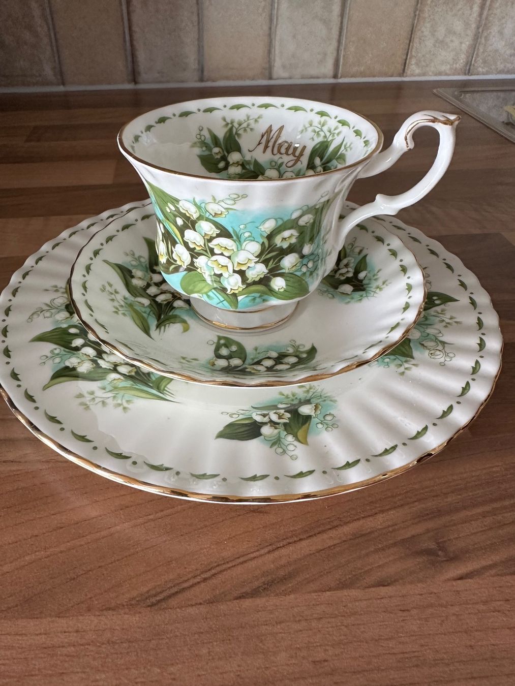 Set di piatti: Royal Albert Geschirr Set – Usato da rüttenen venduto da ifidaku