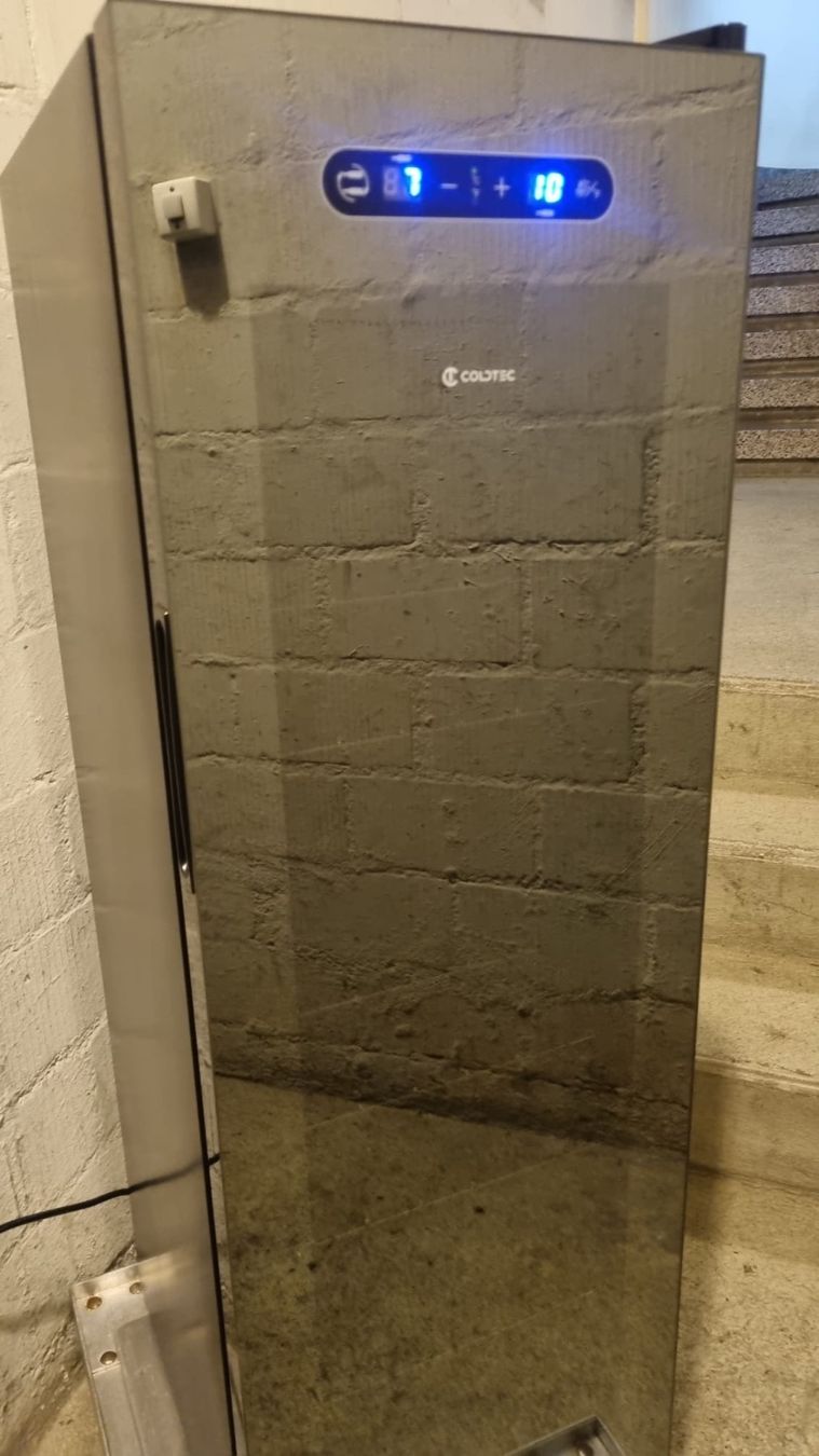 Frigoriferi: Coldtec THD28 - 2 Zonen Weinkühlschrank – Usato da Oberengstringen venduto da George0070 1